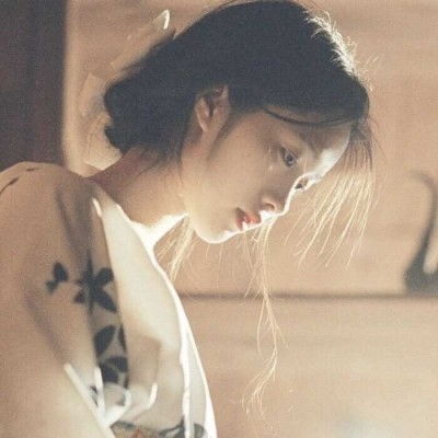 阿特斯股价连续5天下跌累计跌幅6.43%，汇添富基金旗下1只基金持200万股，浮亏损失198万元